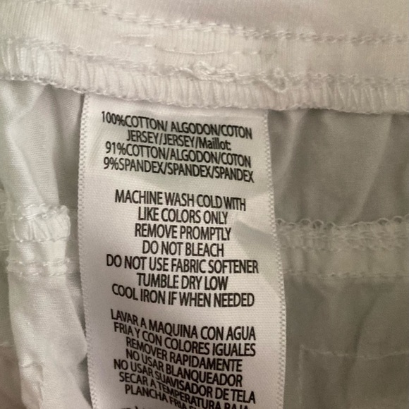 NWOT Calvin Klein Shorts - Picture 4 of 4